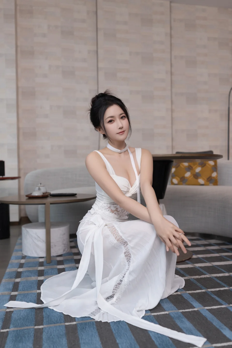 鱼子酱Fish - 白裙跳蛋 [120P-815MB] tg@simisebaisi 【丝足阁】006.webp